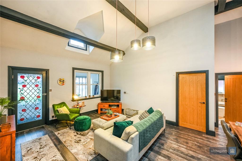 Lounge/Entrance