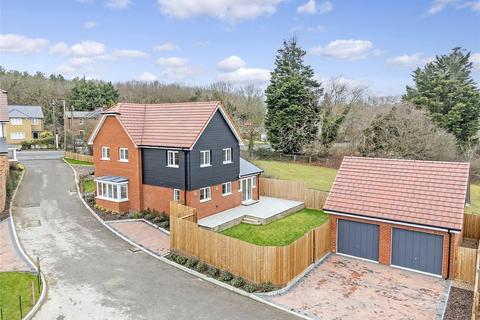 4 bedroom detached house for sale, Larcombe Mews, Main Road, Margaretting, Ingatestone, CM4