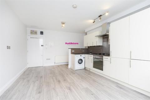 1 bedroom flat to rent, 19 Crescent Road, London N8