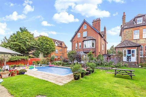 1 bedroom flat for sale, Thrale Road, Furzedown, SW16