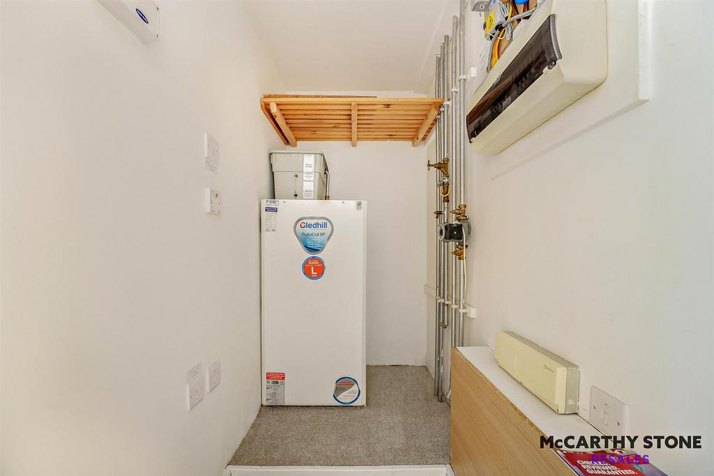 8629421-interior02-800.jpg
