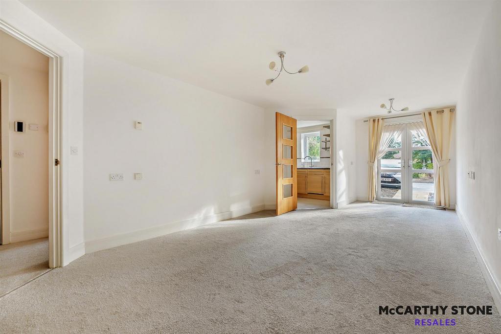 8629421-interior03-800.jpg