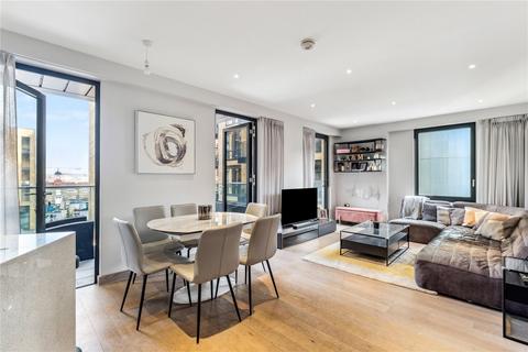 Drapers Yard, London, SW18
