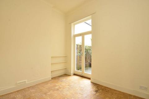 1 bedroom flat to rent, Endlesham Road, Clapham South, London, SW12