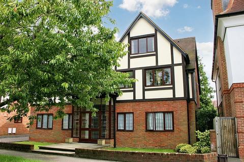 3 bedroom apartment for sale, Warwick Road, Beaconsfield HP9