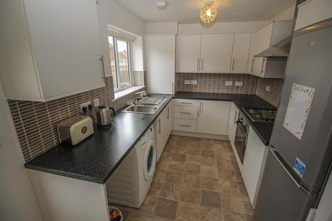 3 bedroom house to rent, Elder Drive, Fenham, Newcastle Upon Tyne