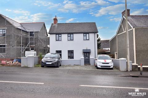 4 bedroom detached house for sale, Vine Road, Johnston, Haverfordwest