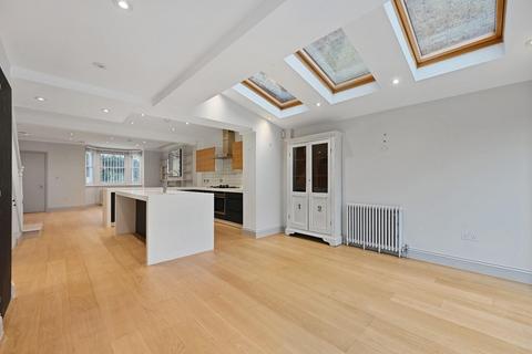 4 bedroom terraced house for sale, St Stephens Avenue, London W12