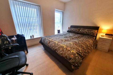 2 bedroom end of terrace house for sale, Quarella Street, Barry, The Vale Of Glamorgan. CF63 2JF