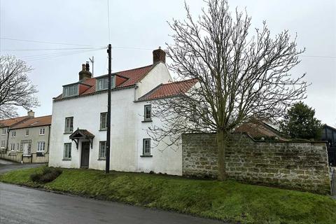 5 bedroom detached house for sale, Main Street, Gristhorpe