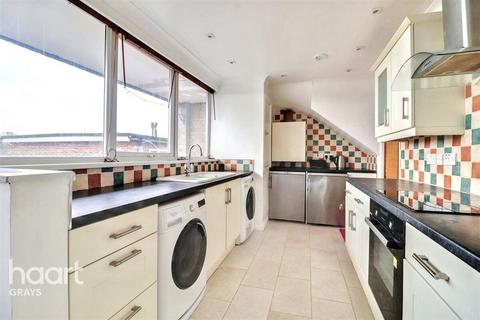 undefined, Dell Road, GRAYS