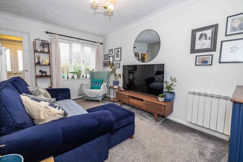 2 bedroom end of terrace house for sale, Meadow Grove, Sellindge, TN25