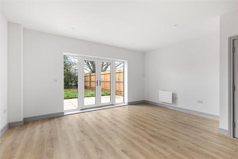 3 bedroom end of terrace house for sale, London Road, Binfield, Bracknell, Berkshire, RG42