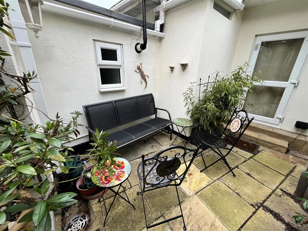 Garden 2.jpg