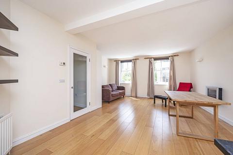 2 bedroom flat for sale, Oakley Crescent, Angel, London, EC1V