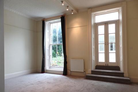 Studio to rent, High Street, Rottingdean, Brighton