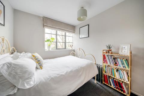 2 bedroom apartment for sale, Grange Road, London