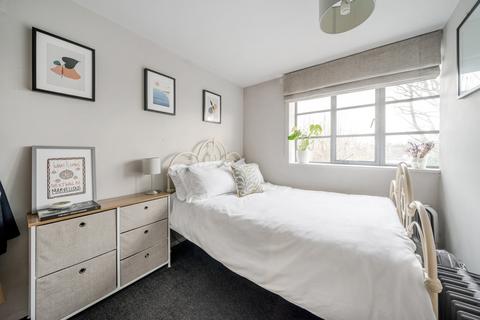 2 bedroom apartment for sale, Grange Road, London