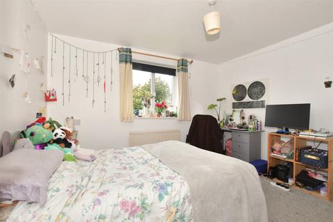 79 Headcorn Drive, Canterbury, CT2 7TR