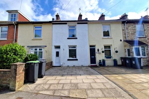 2 bedroom terraced house to rent, Leesland Road, Gosport, Hampshire, PO12