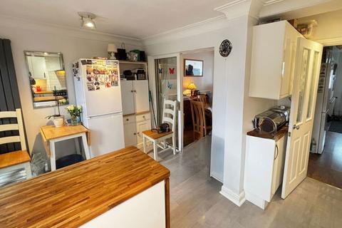 56 The Drive, Collier Row, Romford, RM5 3TR