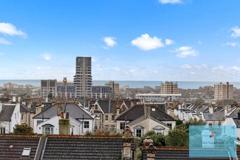 1 bedroom apartment for sale, Hove Park Gardens, Hove, BN3