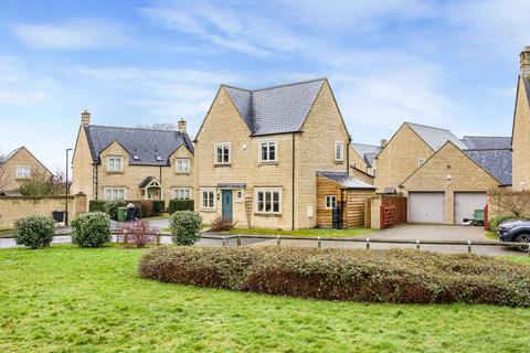 4 bedroom detached house for sale, Milking Path Way, Fairford, Gloucestershire, GL7