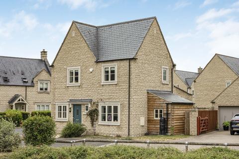 4 bedroom detached house for sale, Milking Path Way, Fairford, Gloucestershire, GL7