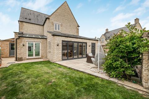 4 bedroom detached house for sale, Milking Path Way, Fairford, Gloucestershire, GL7