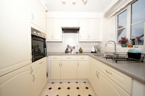 2 bedroom retirement property for sale, 890 Green Lanes, N21