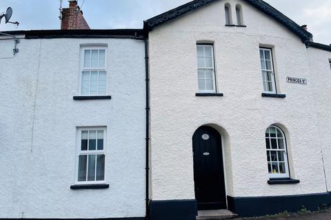 2 bedroom terraced house to rent, Princes Street, Abergavenny, NP7