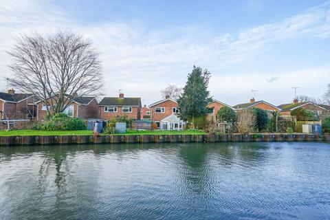 4 bedroom detached house for sale, Camberton Road, Leighton Buzzard