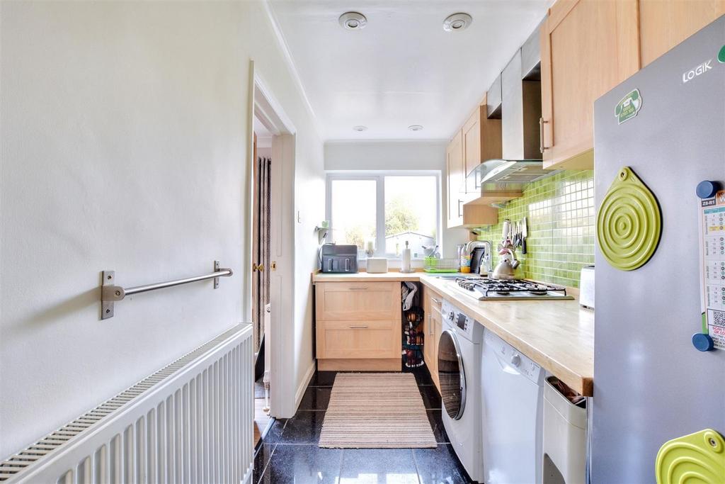 Kitchen 1.jpeg
