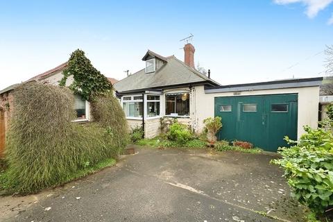 3 bedroom detached bungalow for sale, 28 Warren Drive, Prestatyn, Denbighshire LL19 7HT