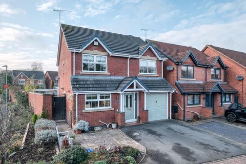 4 bedroom detached house for sale, Carisbrooke Avenue, Worcester, WR4 0QJ