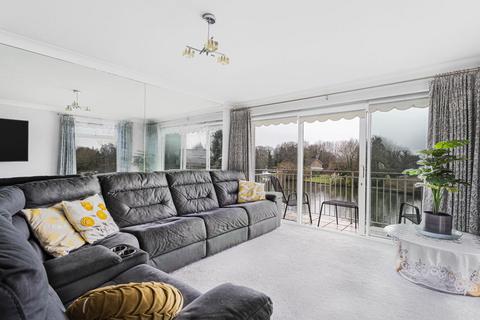 2 bedroom apartment for sale, Riverside Road, Staines-upon-Thames, Surrey, TW18