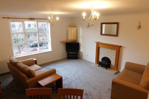 3 bedroom flat to rent, 22, Russell Gardens, Edinburgh, EH12 5PP