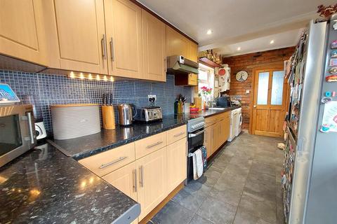 3 bedroom semi-detached house for sale, Burlish Crossing, Stourport-On-Severn