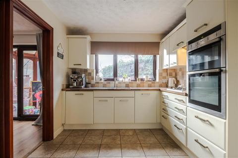 18 Bakersfield, Wrawby, Brigg, DN20 8SZ