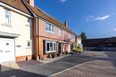 17 Bagham Place, Chilham, Canterbury, CT4 8DF