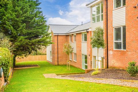 2 bedroom apartment for sale, Moreton Road, Buckingham