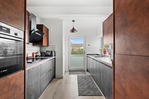37 Froxmere Road, Crowle, Worcester, WR7 4AN