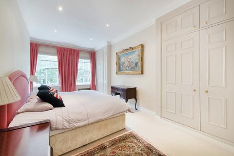 3 bedroom apartment for sale, Upper Brook Street, London, W1K