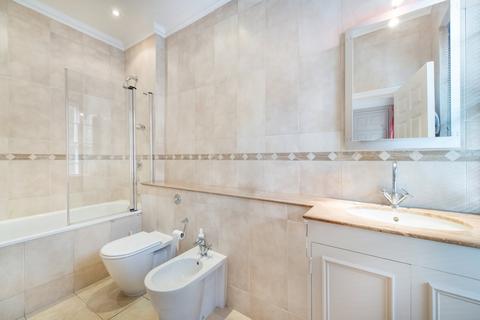 3 bedroom apartment for sale, Upper Brook Street, London, W1K