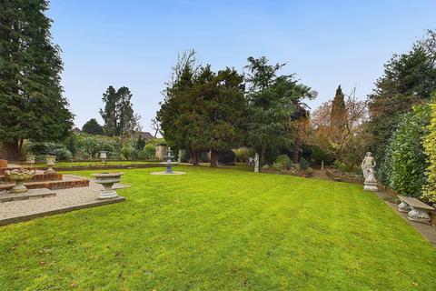 92 Chislehurst Road, Orpington, BR6 0DN