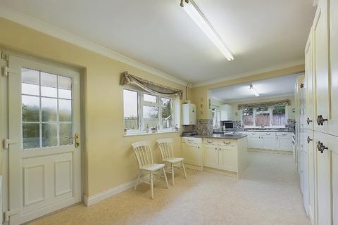 92 Chislehurst Road, Orpington, BR6 0DN
