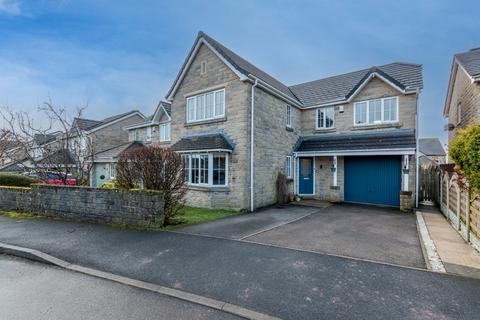 4 bedroom detached house for sale, Oakhall Park, Thornton, Bradford, West Yorkshire, BD13