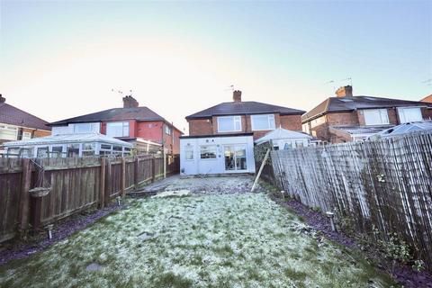 3 bedroom semi-detached house for sale, Wold Road, Hull