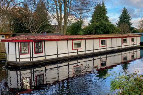 2 bedroom houseboat for sale, Scotland Bridge Lock, New Haw KT15