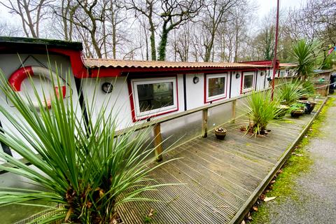 2 bedroom houseboat for sale, Scotland Bridge Lock, New Haw KT15